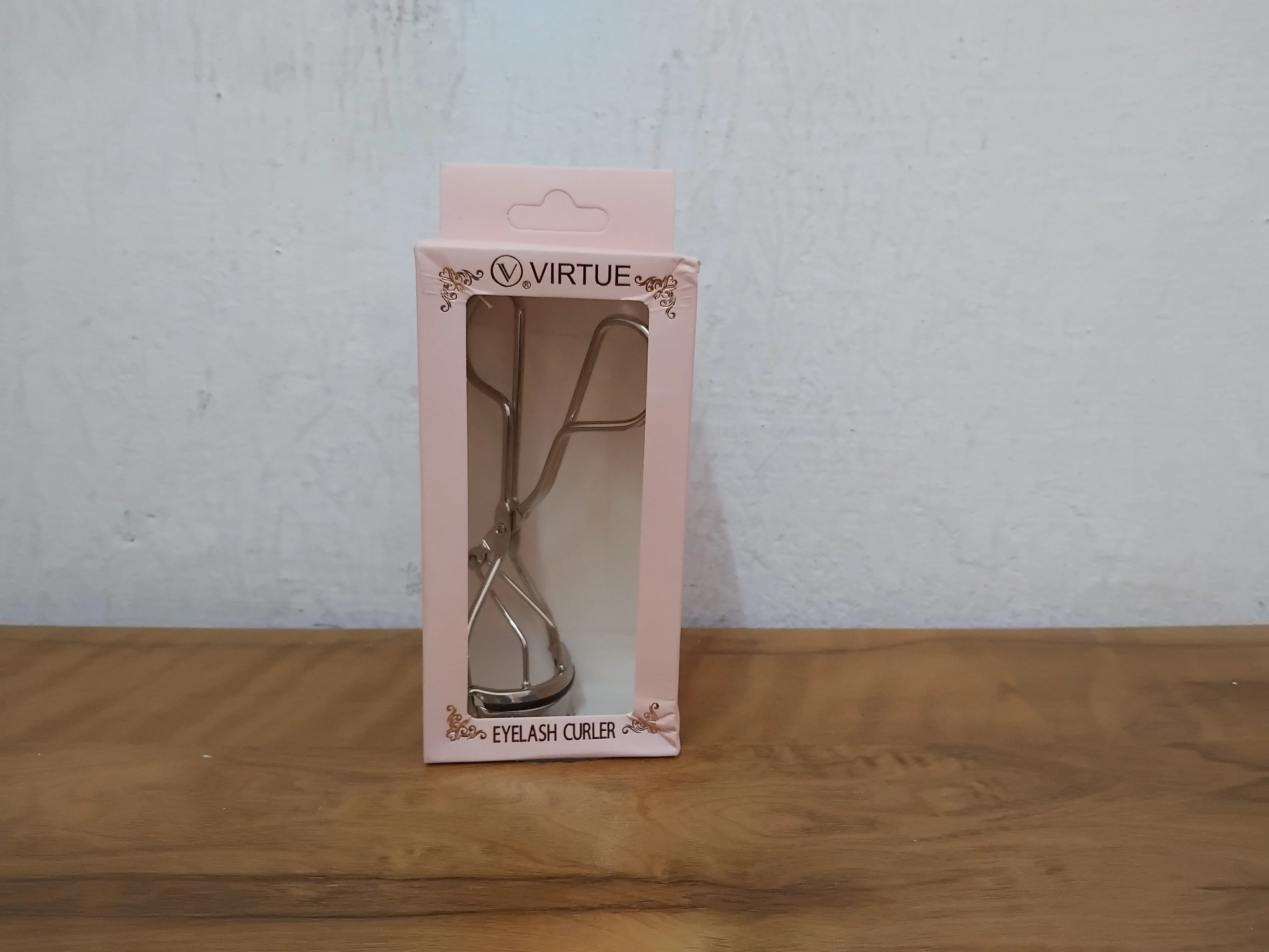 3290 Virtue Eyelash Curler Delicate Eyelashes Curling Makeup Tool 1 Piece