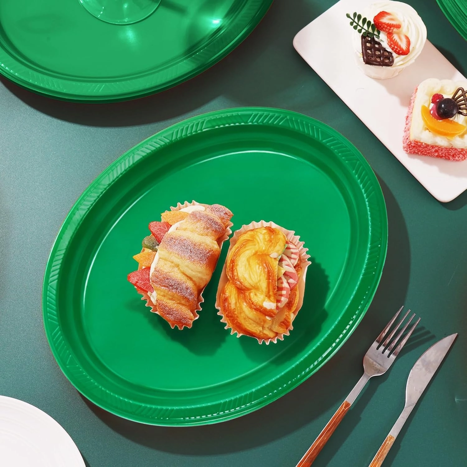 50 Count Green Plates Disposable 12" x 10" - Oval Green Plastic Plates for Picnic Birthday Graduation Party