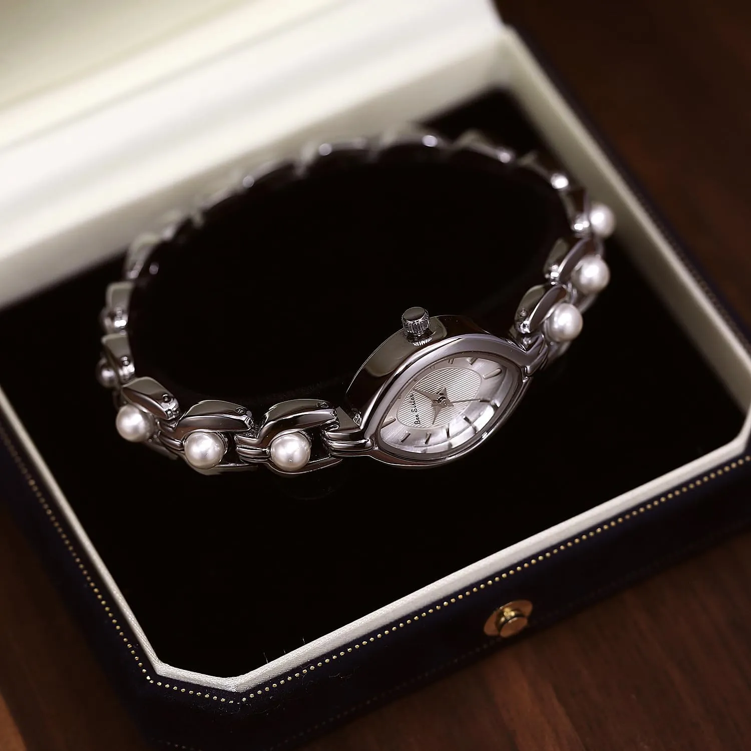 ADSBIAOYE Elegant Pearl Watch for Women's Dress Fashion Oval dial Analog Quartz Watch Woman Pearl Bracelet Wirstwatch