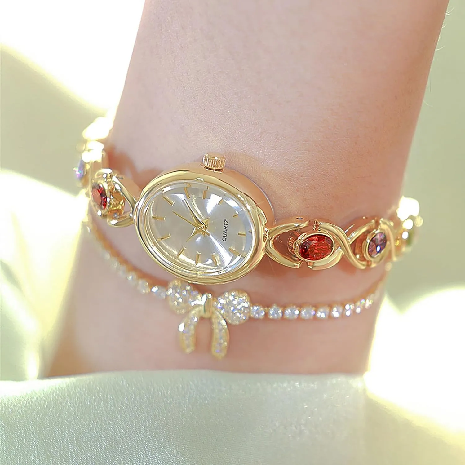 BESTKANG Elegant Women's Gold Vintage Bracelet Watch - Oval Dial Quartz Dress Watch - Waterproof Fashion Wristwatch for Women