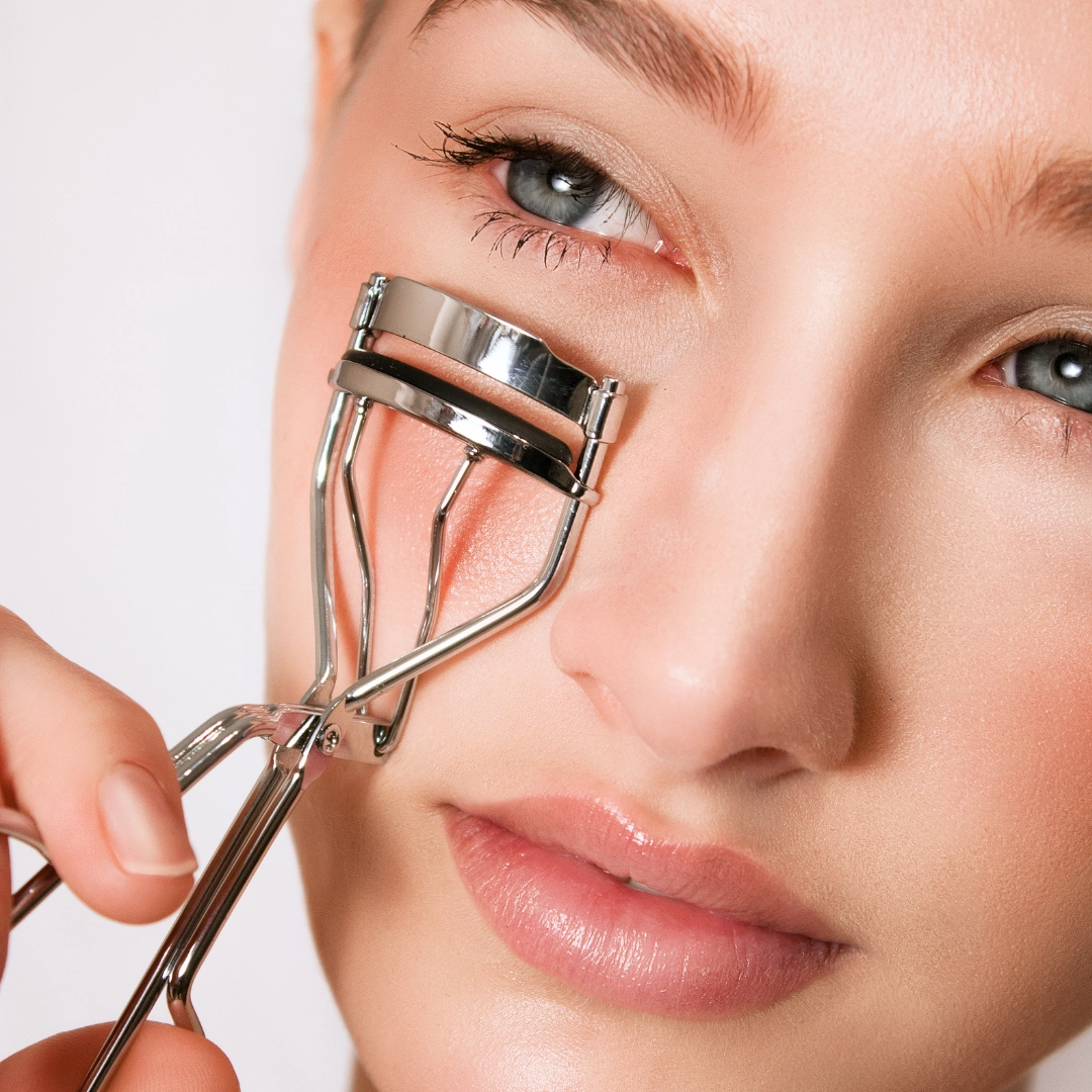 Eyelash Curler with loaded Spring – Silver (GB-3027)
