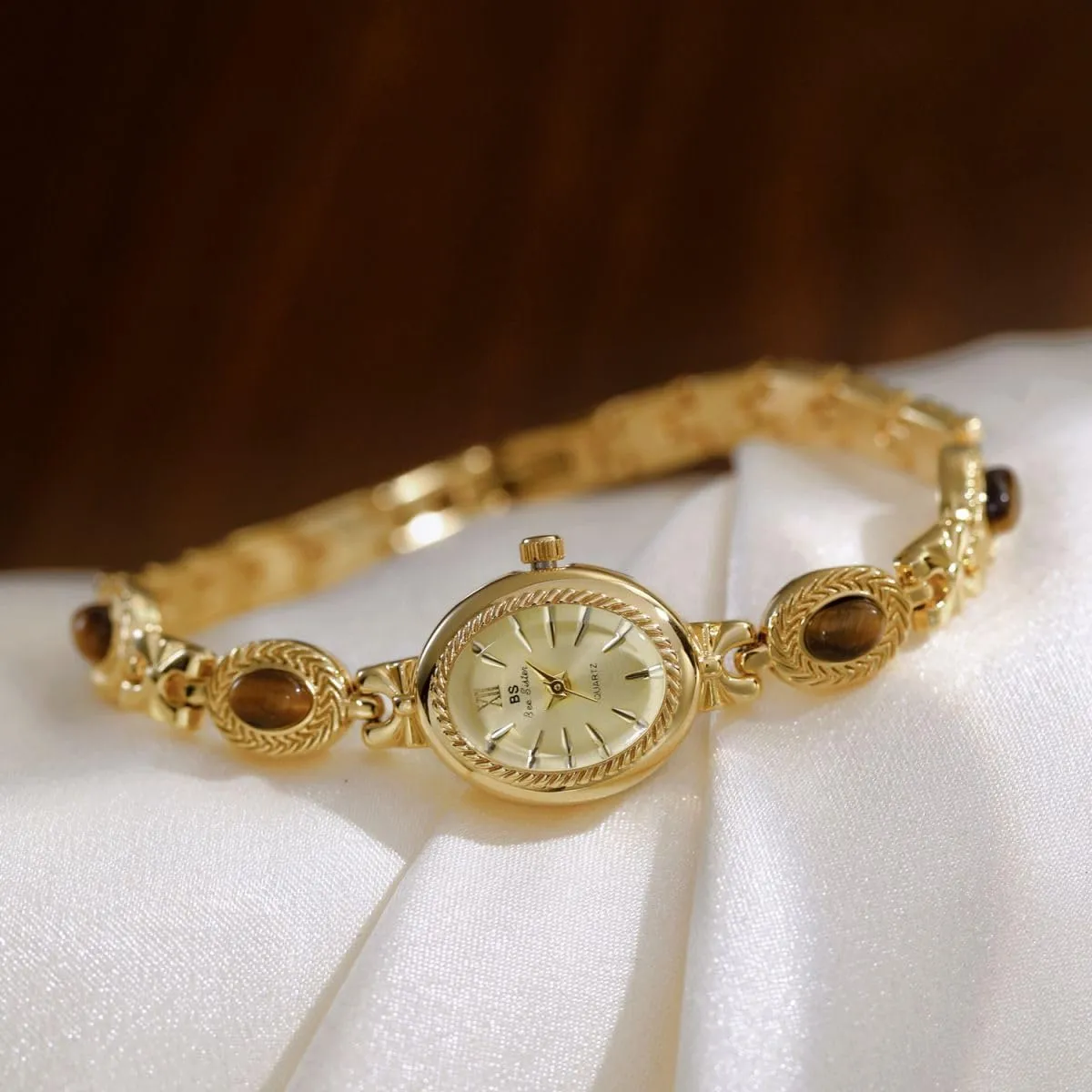 FANMIS Gold Tone Watches for Women with Small Vintage Bracelet Elegant Jade Oval Dial Dress Watch Fashion Quartz Wrist Watch Waterproof Watch