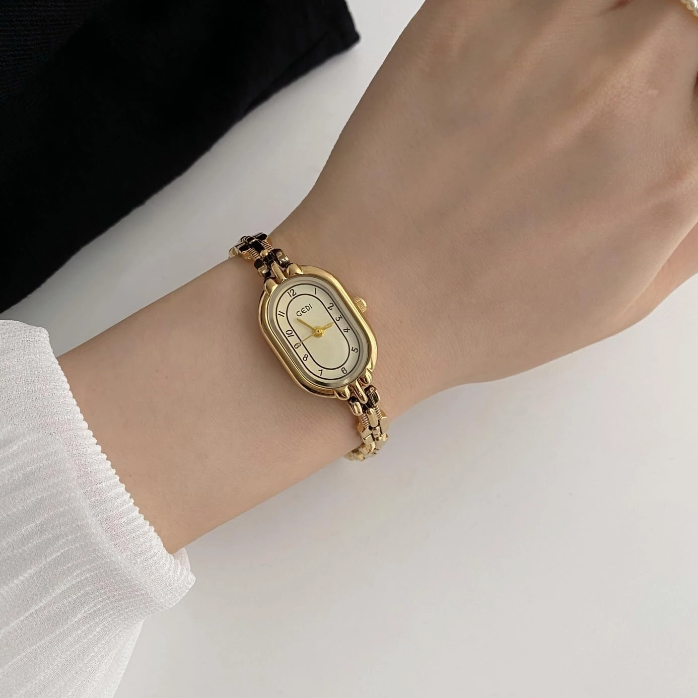 FANMIS Women's Vintage Oval Watches Luxury Minimalism Bracelet Small Gold Tone Watch Ladies Analog Waterproof Watch Fashion Bangle Bracelet Dress Watch with Stainless Steel Band