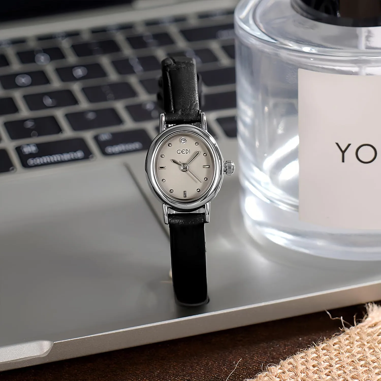 Gosasa Elegant Retro Women's Watch with Leather Strap Fashion Dress Diamond Small Oval Face Ladies Watch Casual Waterproof Quartz Wristwatch