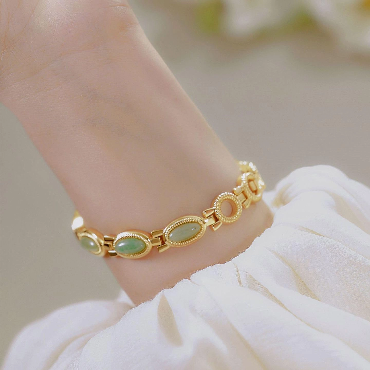 Gosasa Gold Watch for Women Vintage Bracelet Luxury Natural Gemstone Oval Dial Stainless Steel Waterproof Elegant Women's Analog Qaurtz Watch