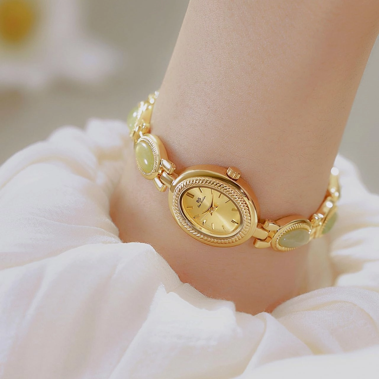 Gosasa Gold Watch for Women Vintage Bracelet Luxury Natural Gemstone Oval Dial Stainless Steel Waterproof Elegant Women's Analog Qaurtz Watch