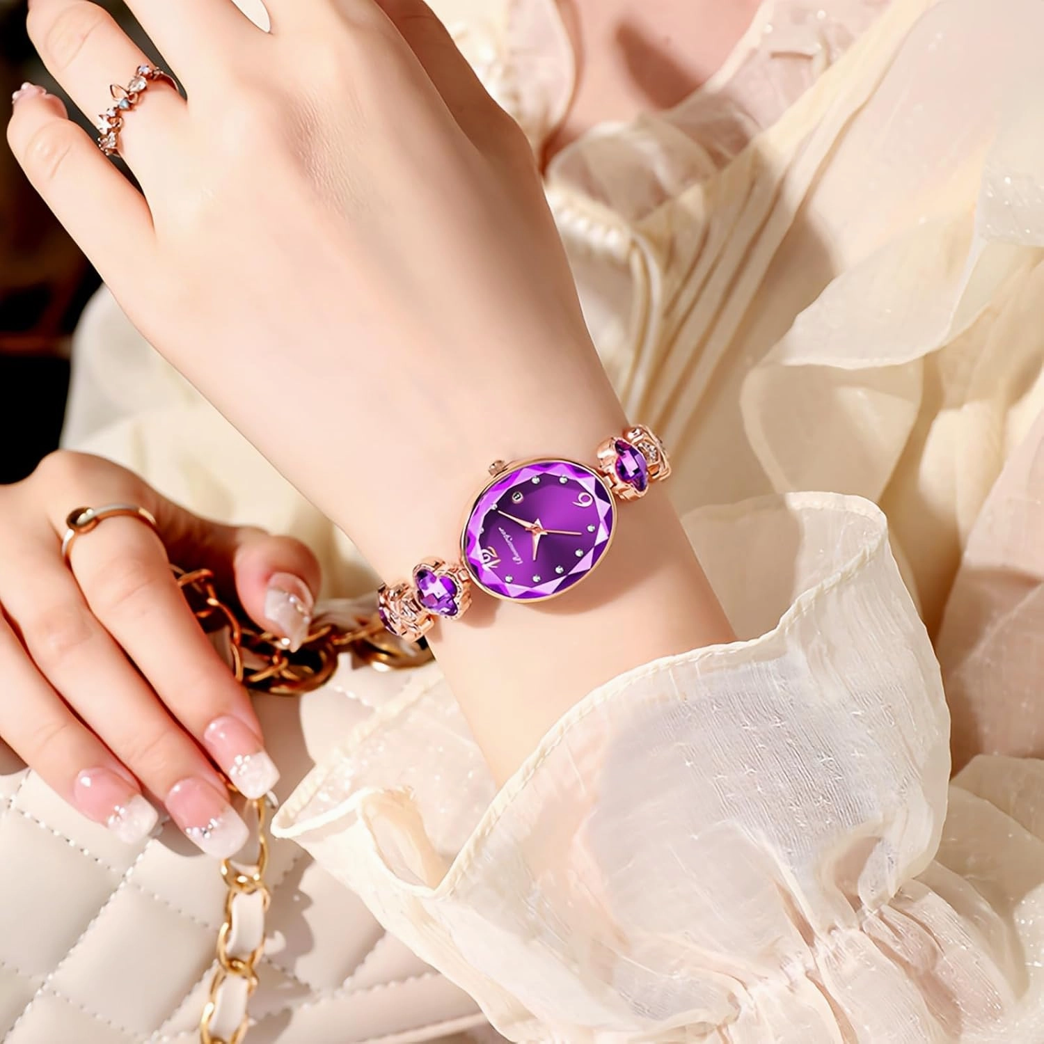 Gosasa Stylish Women's Bracelet Petal Oval Quartz Watch Luxury Elegant Dress Four-Leaf Clover Waterproof Ladies Diamond Wristwatch with Date