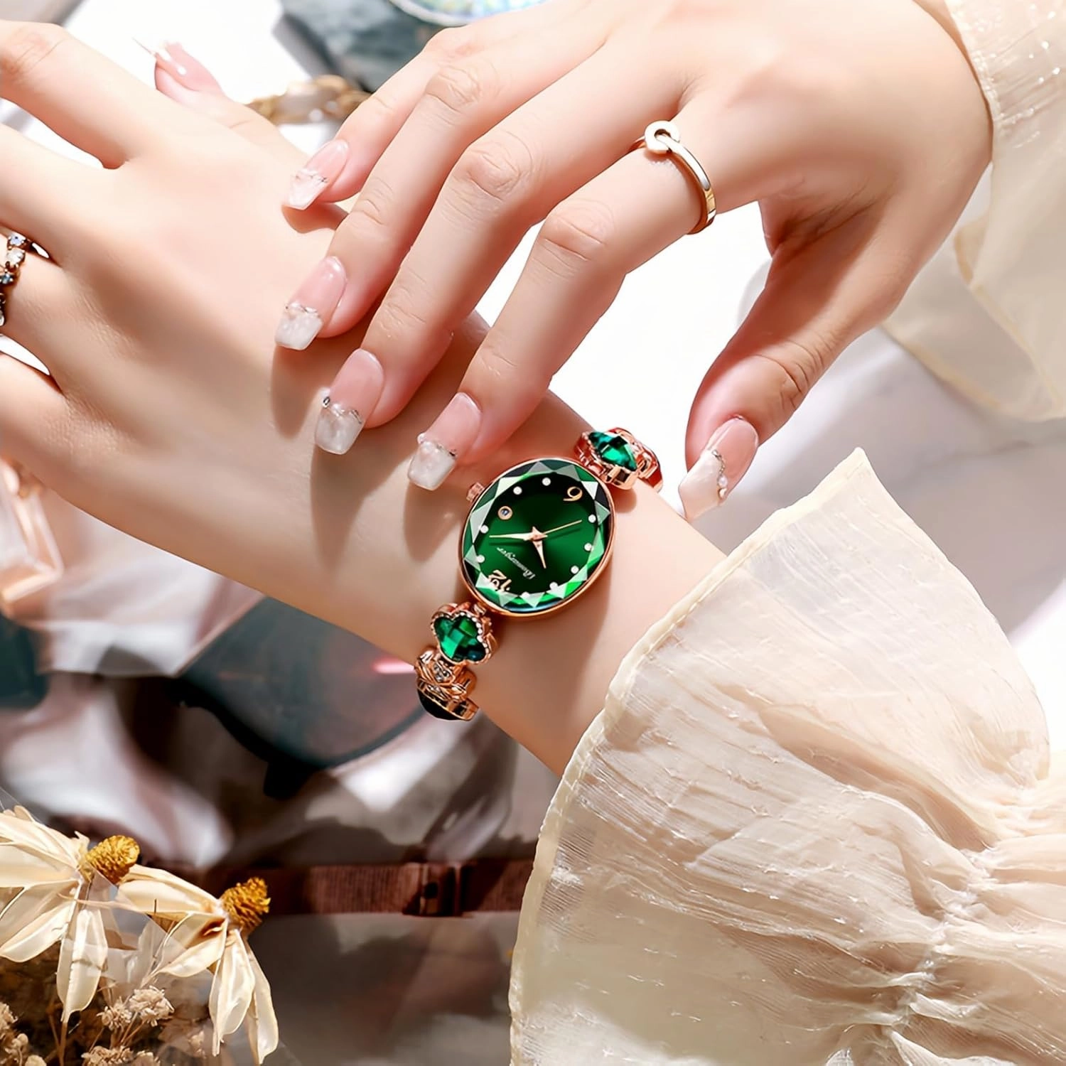 Gosasa Stylish Women's Bracelet Petal Oval Quartz Watch Luxury Elegant Dress Four-Leaf Clover Waterproof Ladies Diamond Wristwatch with Date