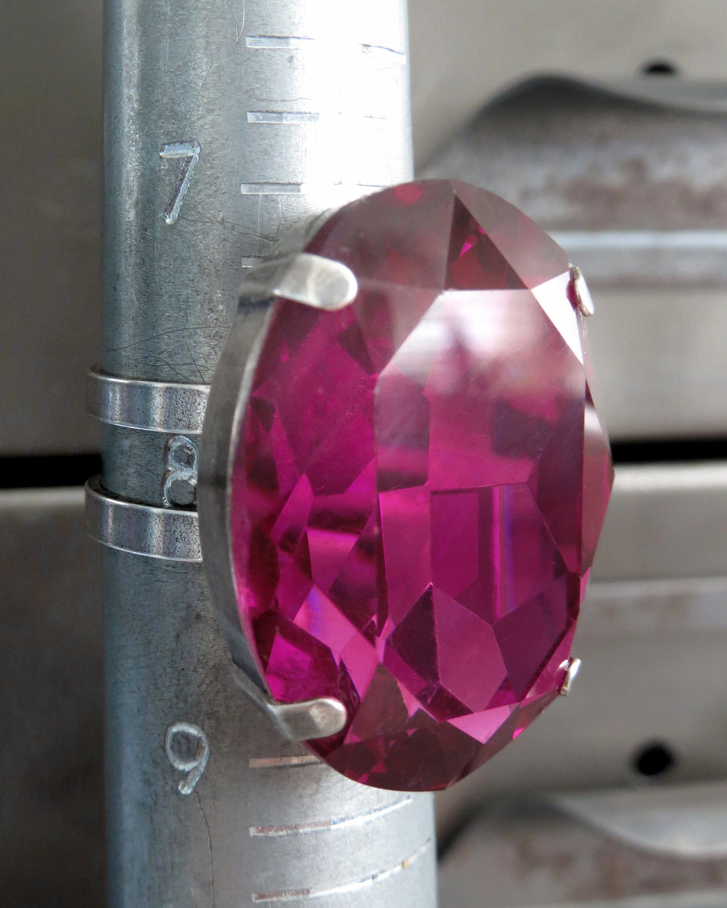 I'M DESSERT - Large Oval Magenta Crystal Ring