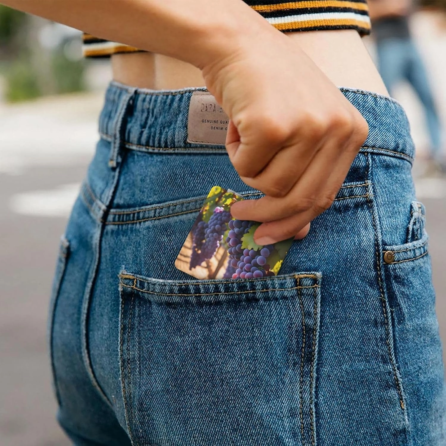 Portable Pocket Makeup Mirror Desert Grapes Travel Cosmetic Mirror Square Print Magnifying Compact Mirror for Eyelash