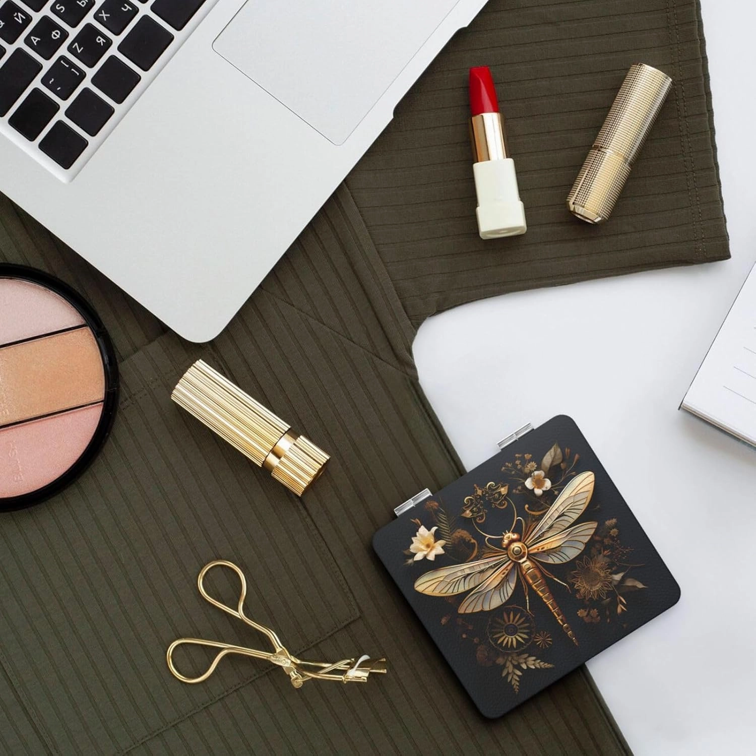 Portable Pocket Makeup Mirror Gold Exquisite Dragonfly Travel Cosmetic Mirror Square Print Magnifying Compact Mirror for Eyelash