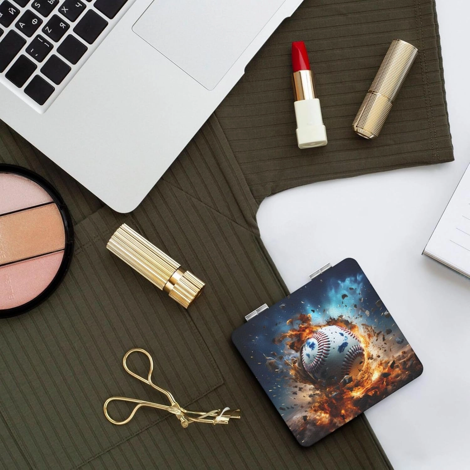 Portable Pocket Makeup Mirror Hot Baseball Travel Cosmetic Mirror Square Print Magnifying Compact Mirror for Eyelash