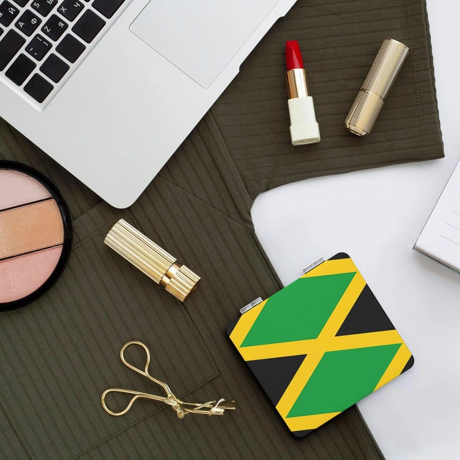 Portable Pocket Makeup Mirror Jamaica Flag Travel Cosmetic Mirror Square Print Magnifying Compact Mirror for Eyelash