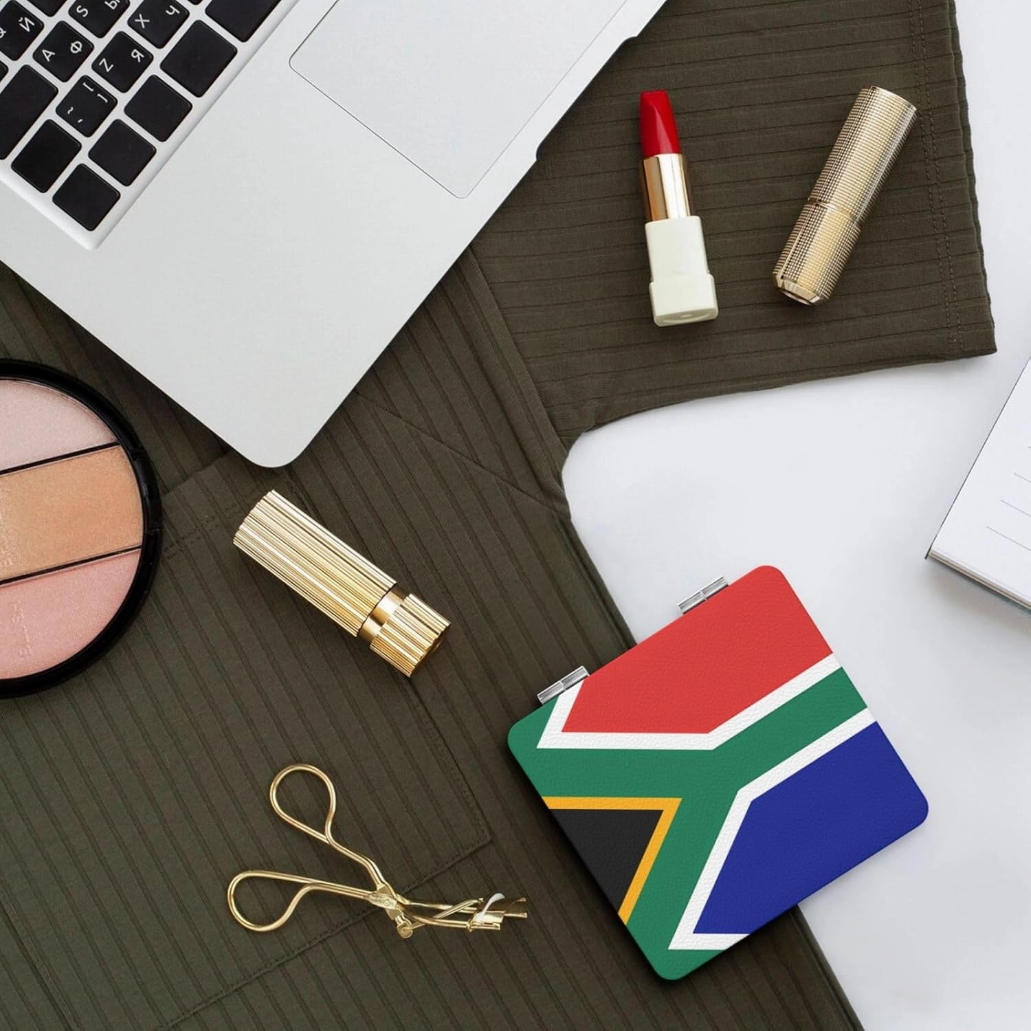 Portable Pocket Makeup Mirror South Africa Flag Travel Cosmetic Mirror Square Print Magnifying Compact Mirror for Eyelash