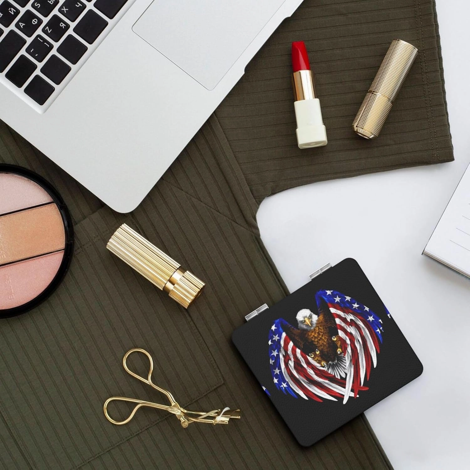 Portable Pocket Makeup Mirror USA Flag Patriotic Eagle Travel Cosmetic Mirror Square Print Magnifying Compact Mirror for Eyelash