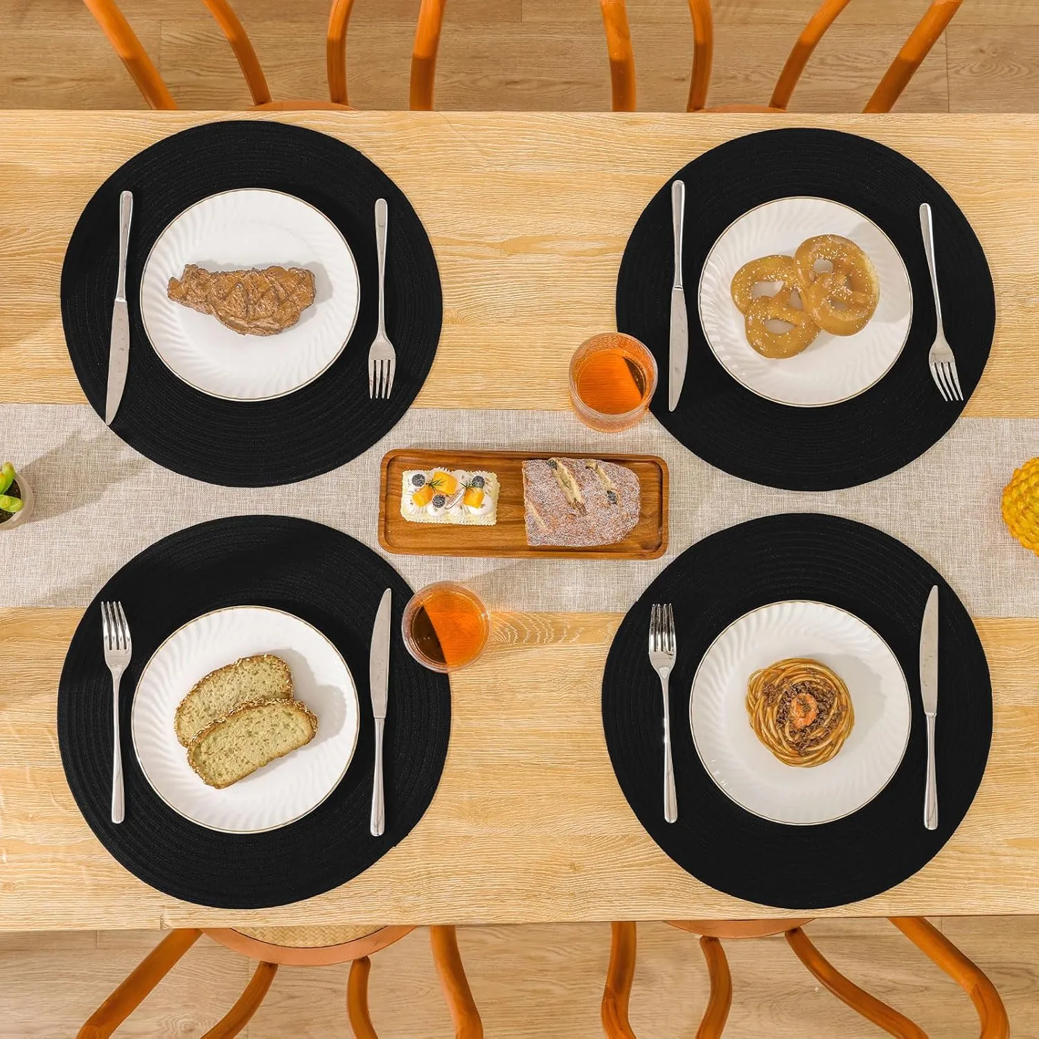 SHACOS Round Braided Placemats Set of 6 Cotton Polyester Heavy Duty 15 inch Round Table Mats Washable Heat Resistant Place Mats (Black, 6)
