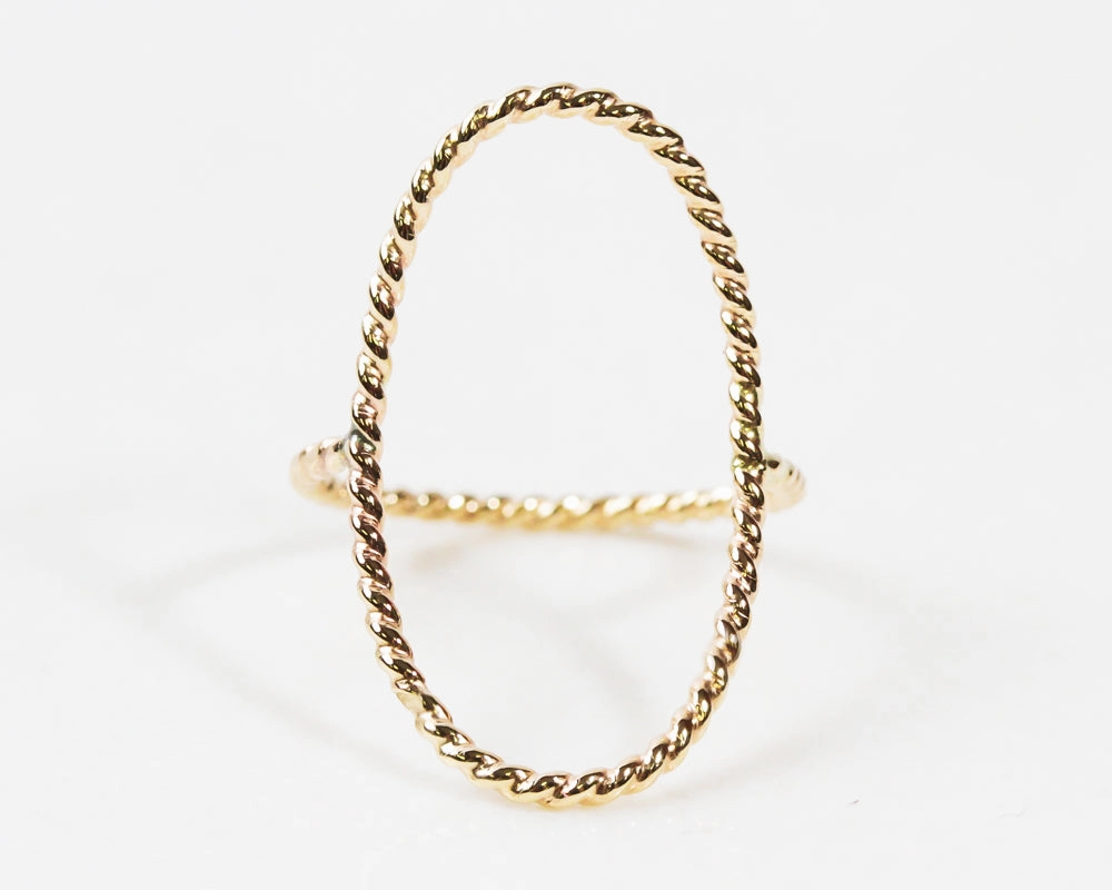 Twist Large Oval Ring