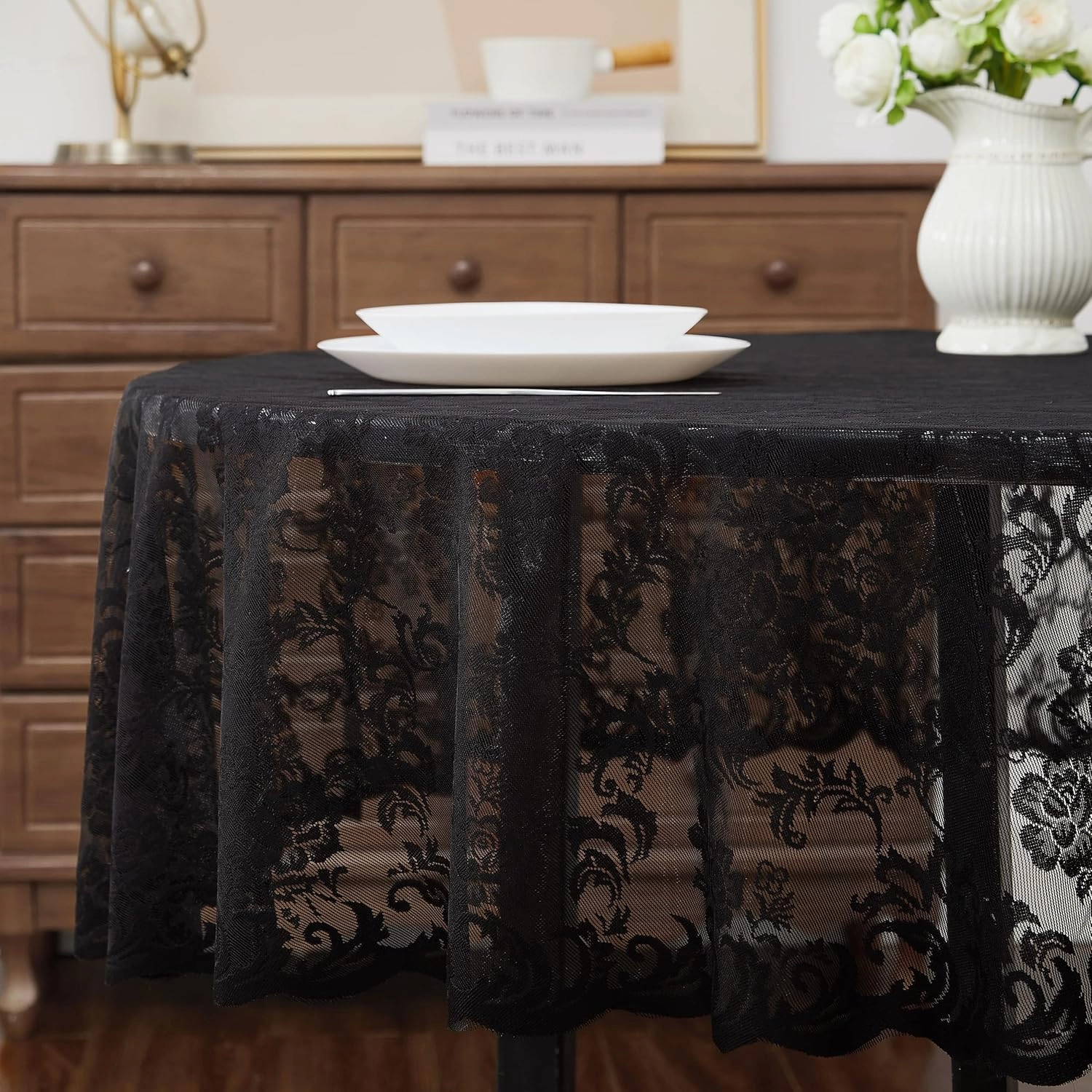 Warm Home Designs Gothic Tablecloth. 70 Inch Black Round Tablecloth. Elegant Lace Tablecloth for Round Tables Features Floral Design for Rustic Kitchen Decor or Wedding Decor. MTC Black Round 70"